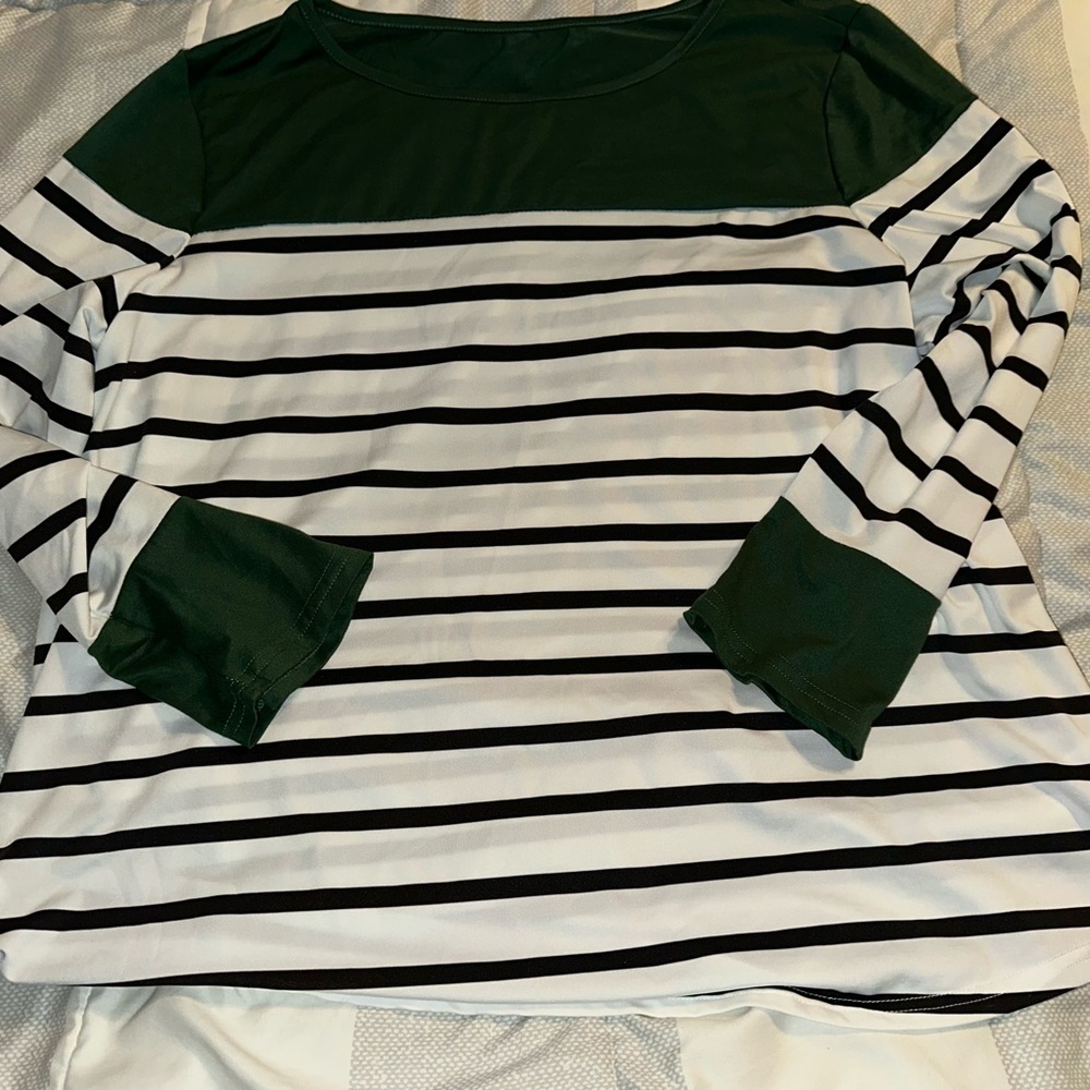 SHEIN Curve Black and White Striped Top